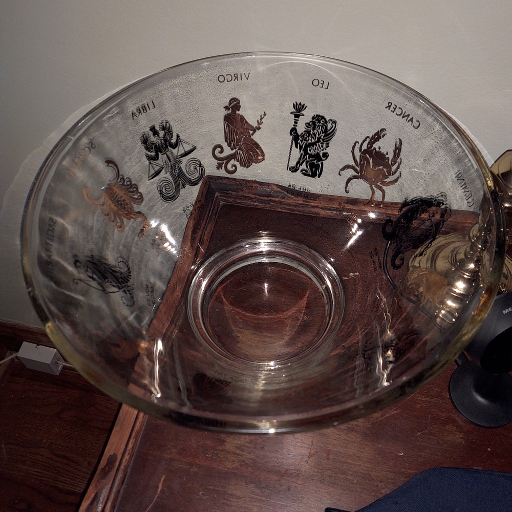 Glass vases and glass bowls